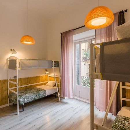 Social - Coliving & Coworking - Madrid 호스텔 객실 사진