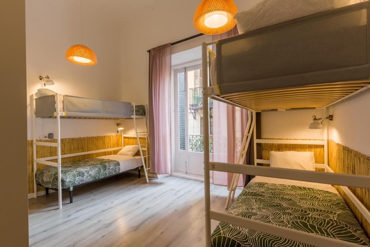 Social - Coliving & Coworking - Madrid 호스텔 객실 사진