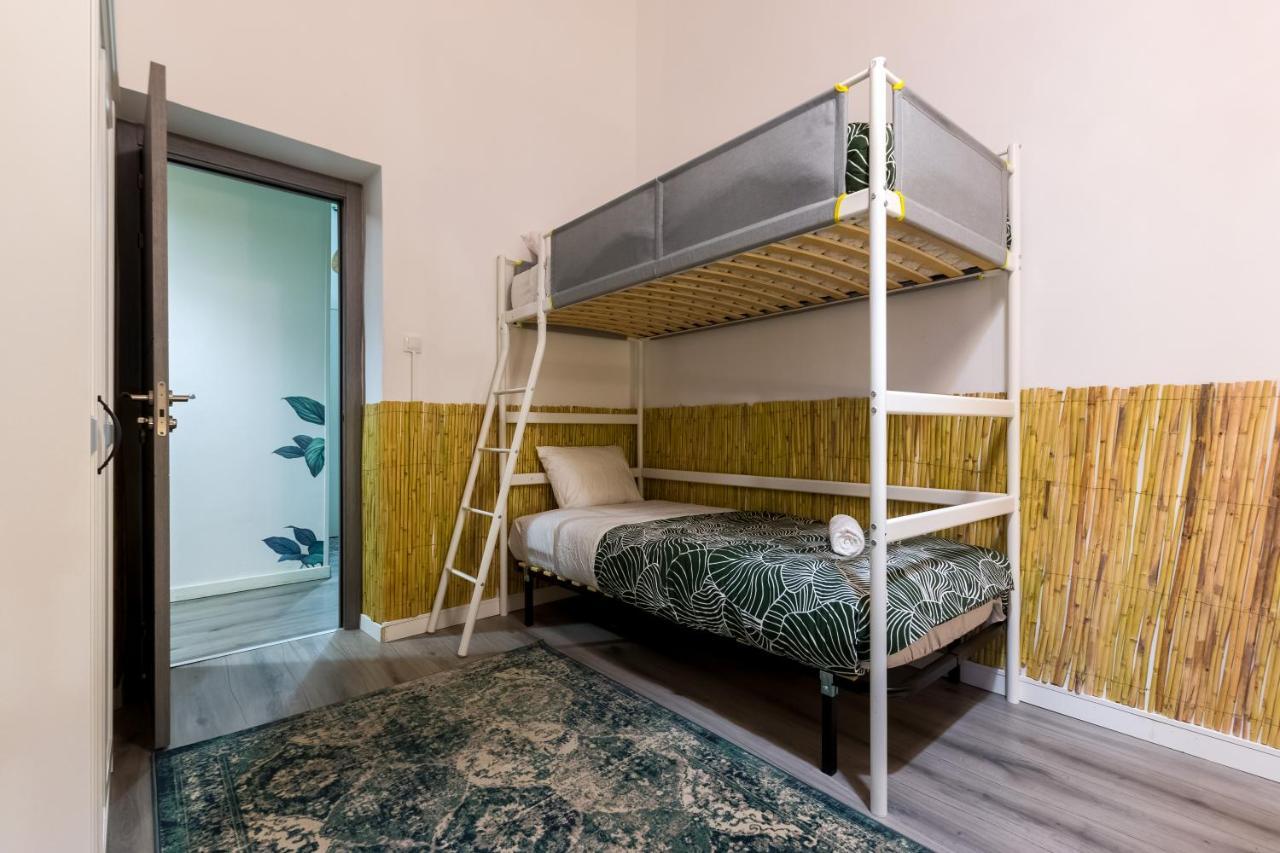 Social - Coliving & Coworking - Madrid 호스텔 객실 사진