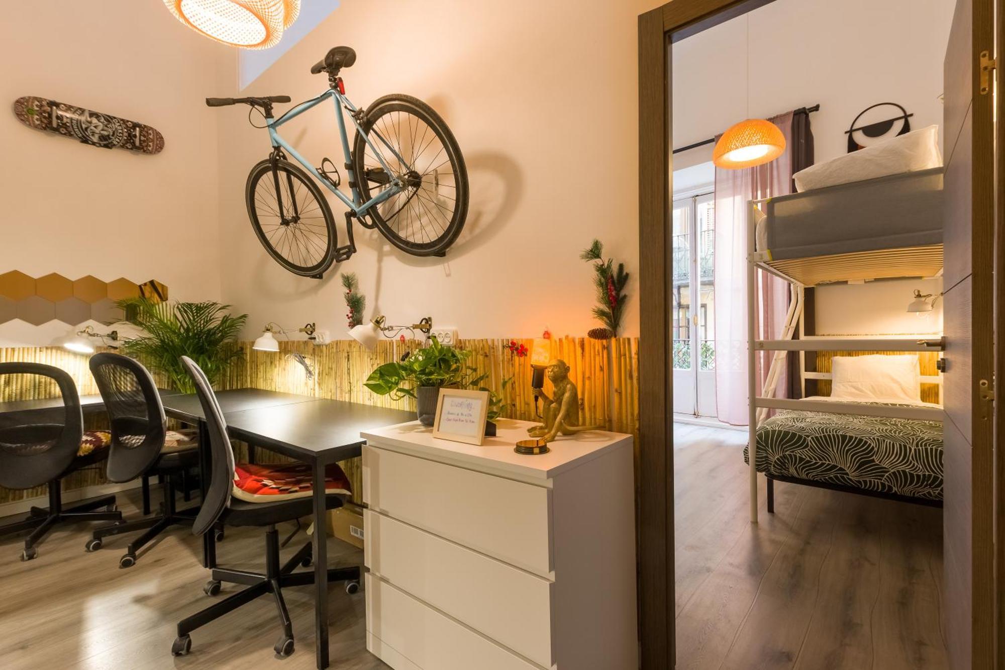 Social - Coliving & Coworking - Madrid 호스텔 객실 사진